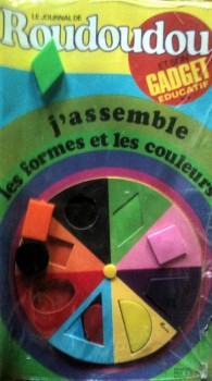 N°6 bien complet de ses formes géométriques encastrables.