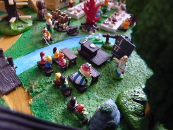 Village Astérix miniature 475 Le village fini l'école.jpg