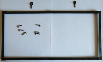 Et voilà.<br />L'ensemble n'est pas trop fragile mais reste très souple, sans rigidité (à ne le monter que si vous avez les pièces du puzzle).