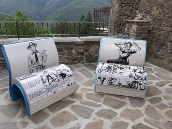 Fauteuil à Montereggio dans la province de Massa.jpg