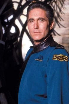 Michael O'Hare alias le Cdt Jeffrey Sinclair